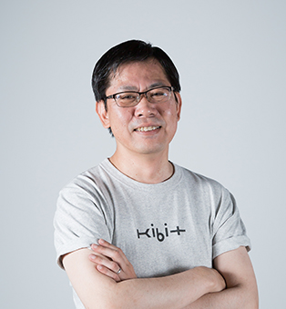 取締役/最高執行責任者 COO 上杉知弘